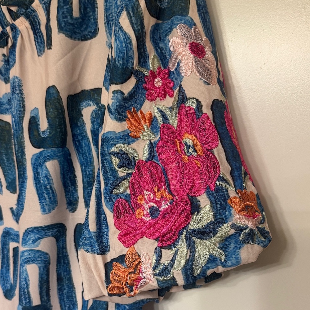 Women's Blue and Pink Patterned Blouse - Picture 3 of 4